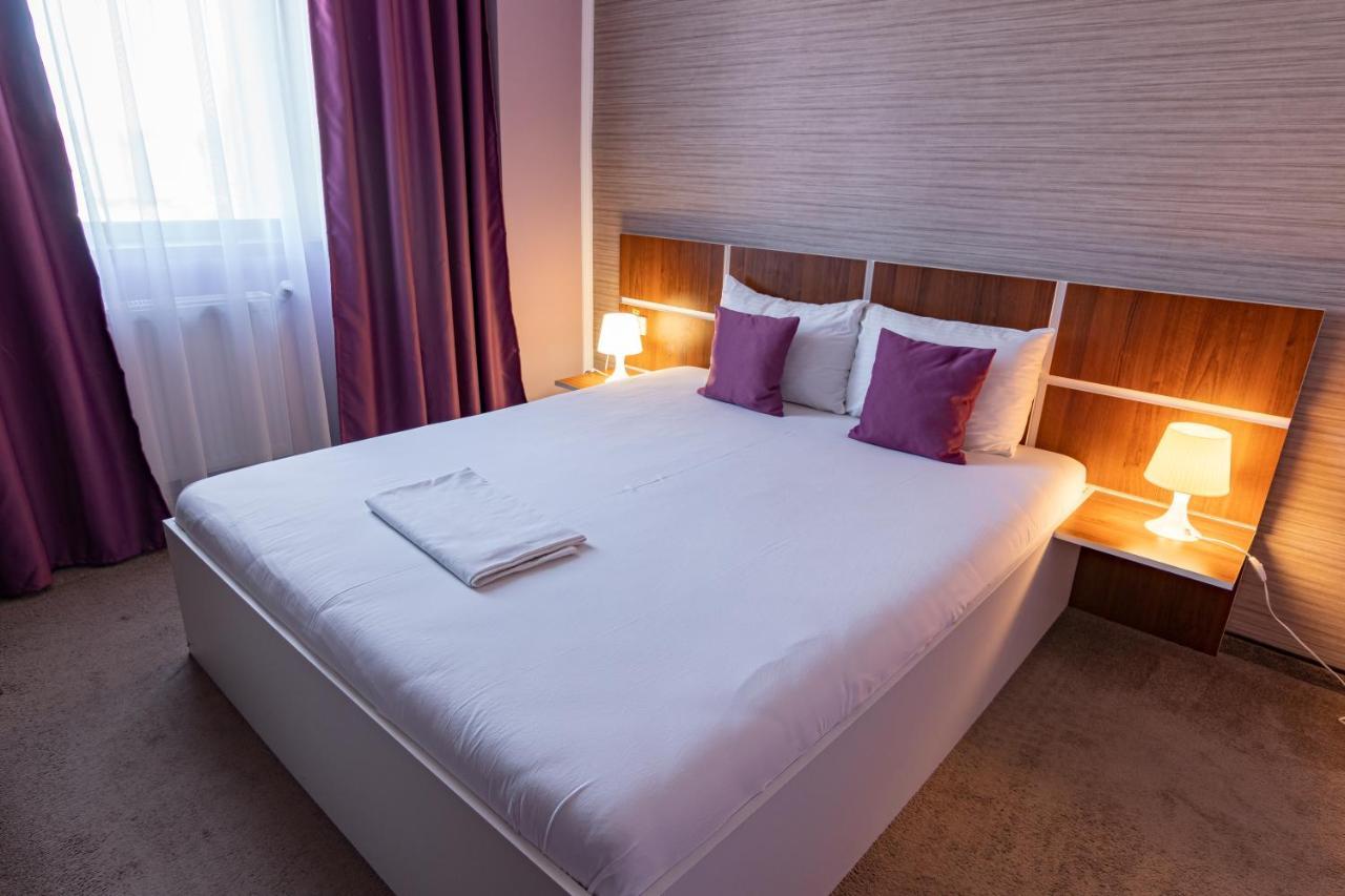 Hotel Bordeaux กาลาจิ ภายนอก รูปภาพ