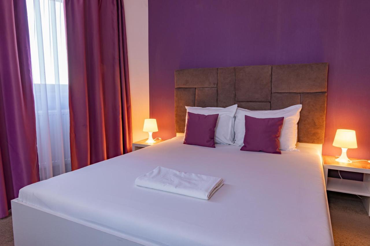 Hotel Bordeaux กาลาจิ ภายนอก รูปภาพ