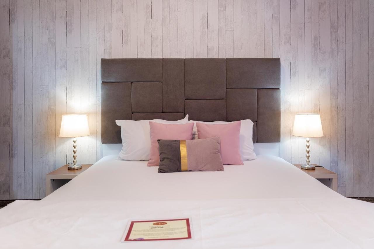 Hotel Bordeaux กาลาจิ ภายนอก รูปภาพ