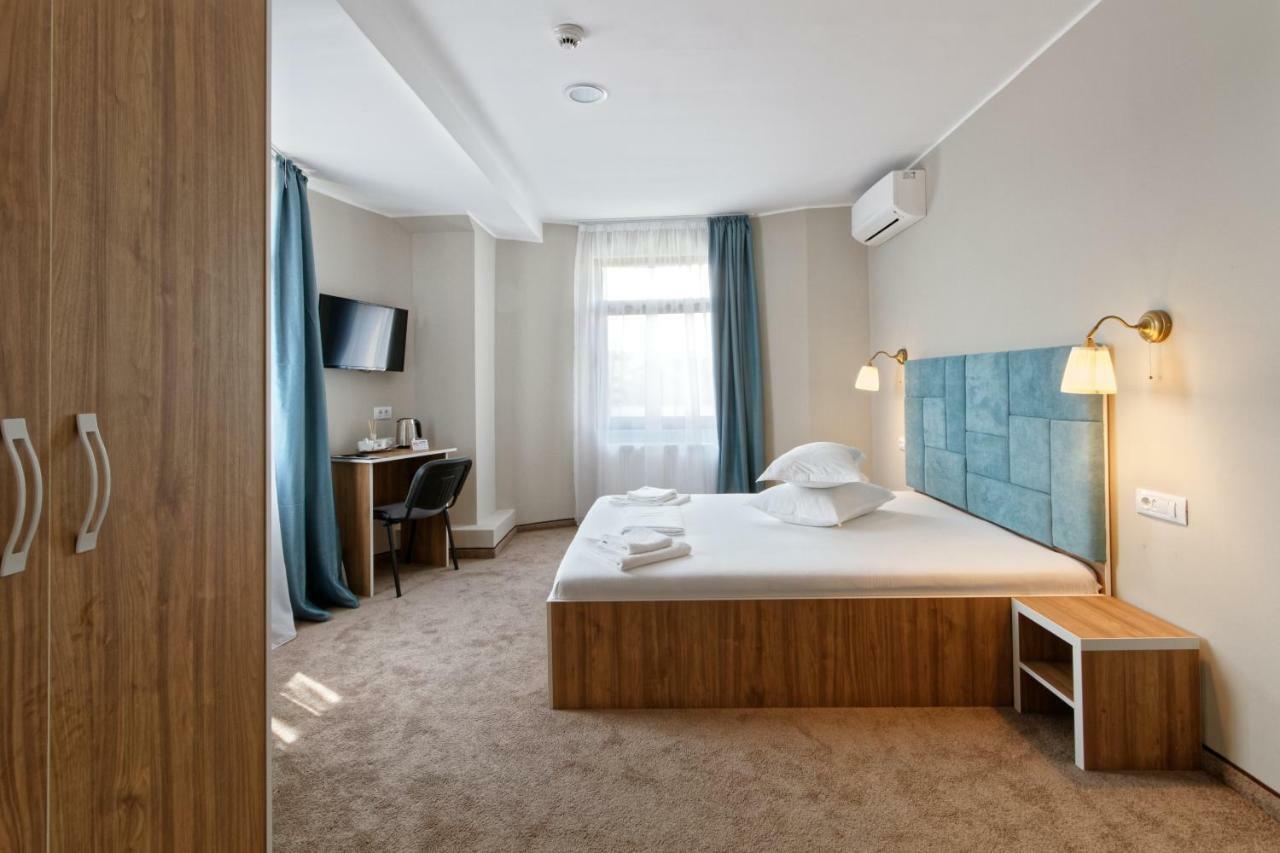 Hotel Bordeaux กาลาจิ ภายนอก รูปภาพ